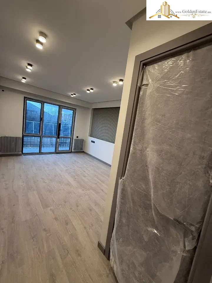 Երկու հարկանի քարե թաունհաուզ Բագրևանդի փողոցում Նոր Նորքում, 75 քմ, 250 քմ հողի վրա, 2 սանհանգույց