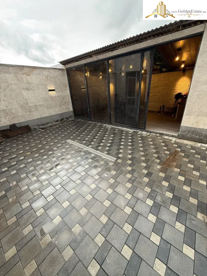 Երկու հարկանի քարե թաունհաուզ Բագրևանդի փողոցում Նոր Նորքում, 75 քմ, 250 քմ հողի վրա, 2 սանհանգույց