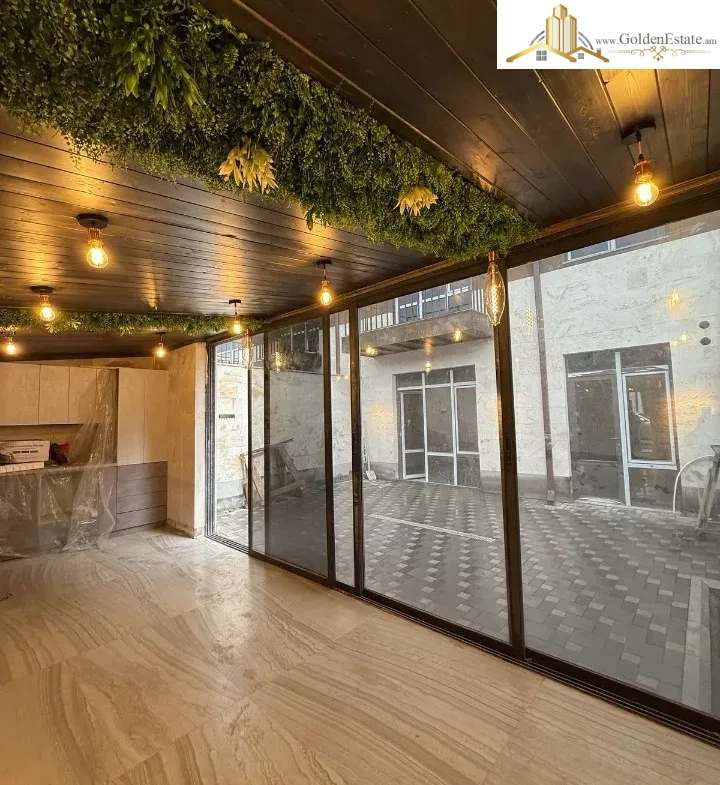 Երկու հարկանի քարե թաունհաուզ Բագրևանդի փողոցում Նոր Նորքում, 75 քմ, 250 քմ հողի վրա, 2 սանհանգույց