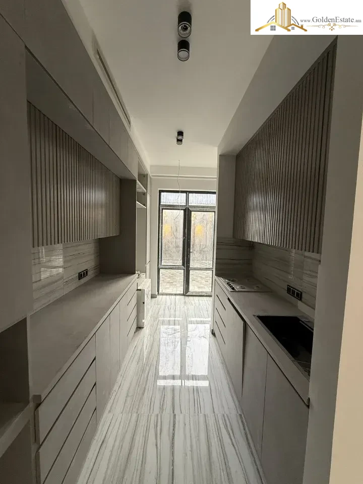 Երկու հարկանի քարե թաունհաուզ Բագրևանդի փողոցում Նոր Նորքում, 75 քմ, 250 քմ հողի վրա, 2 սանհանգույց