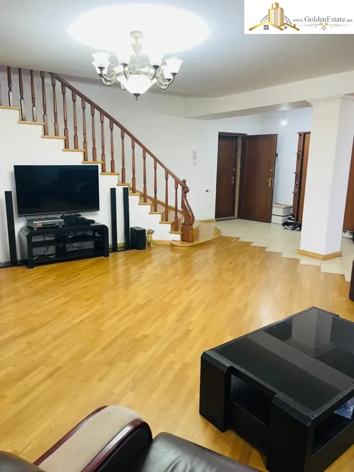 6 սենյականոց բնակարան Օրբելի եղբայրների փողոցում Արաբկիրում, 179 քմ, նախավերջին հարկ, 2 սանհանգույց