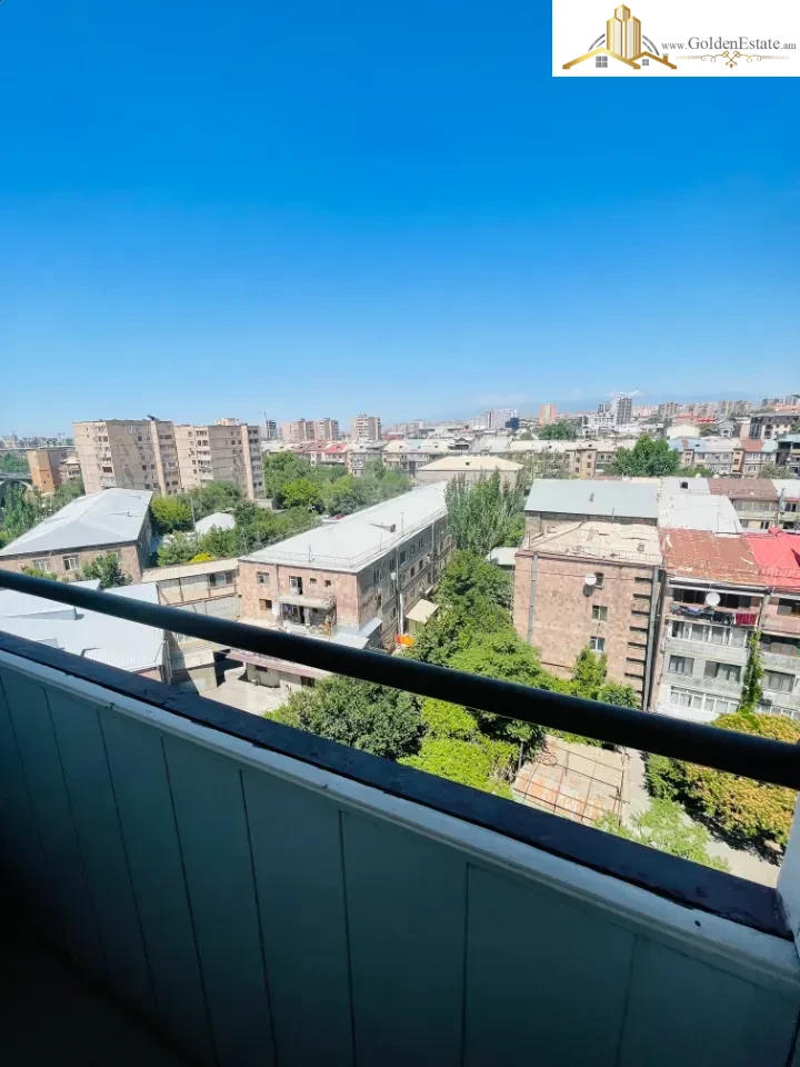 6 սենյականոց բնակարան Օրբելի եղբայրների փողոցում Արաբկիրում, 179 քմ, նախավերջին հարկ, 2 սանհանգույց