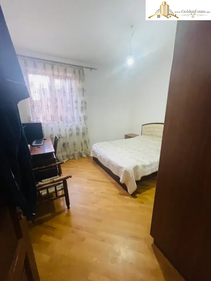 6 սենյականոց բնակարան Օրբելի եղբայրների փողոցում Արաբկիրում, 179 քմ, նախավերջին հարկ, 2 սանհանգույց