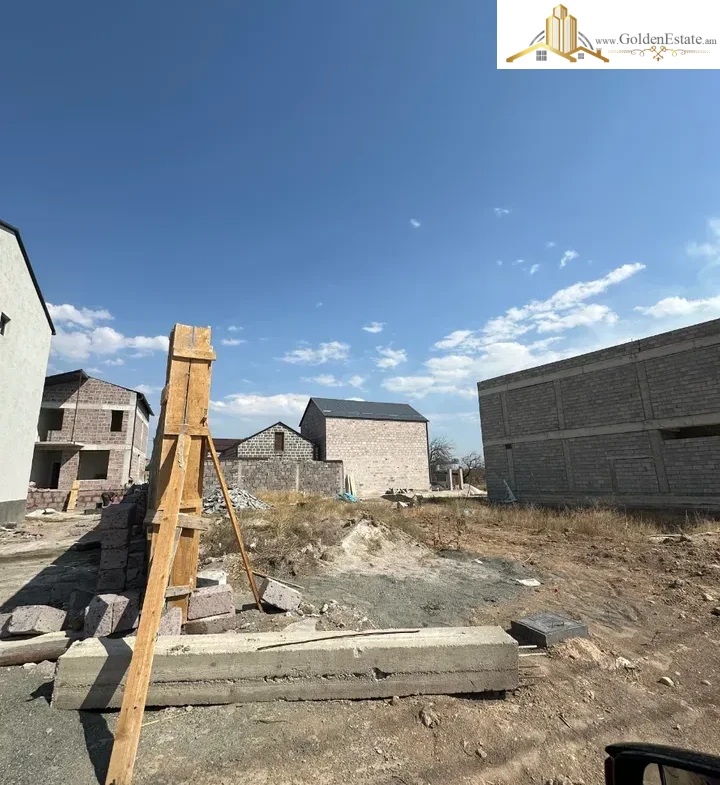 Հողատարածք բնակելի շինությունների համար Հաղթանակի 1-ին փողոցում Մալաթիա-Սեբաստիայում, 251 քմ