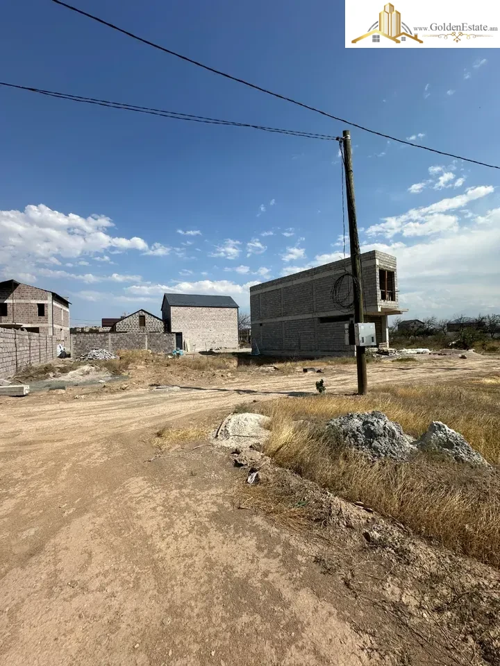 Հողատարածք բնակելի շինությունների համար Հաղթանակի 1-ին փողոցում Մալաթիա-Սեբաստիայում, 251 քմ