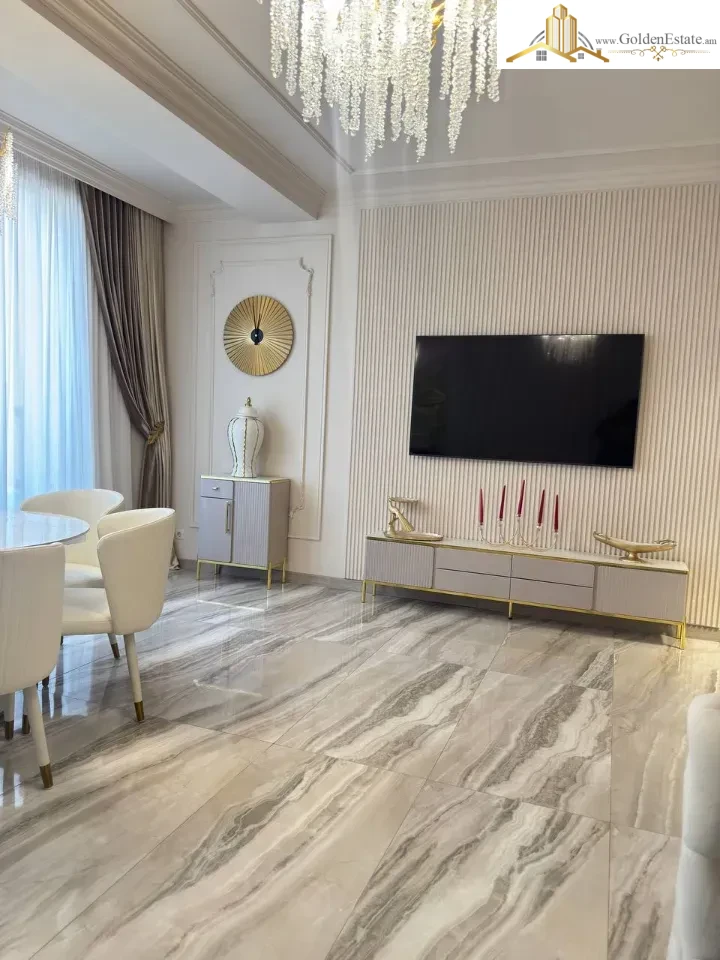 Չորս հարկանի թաունհաուզ Բագրևանդի 18-րդ փողոցում Նոր Նորքում, 294 քմ, 205 քմ հողի վրա