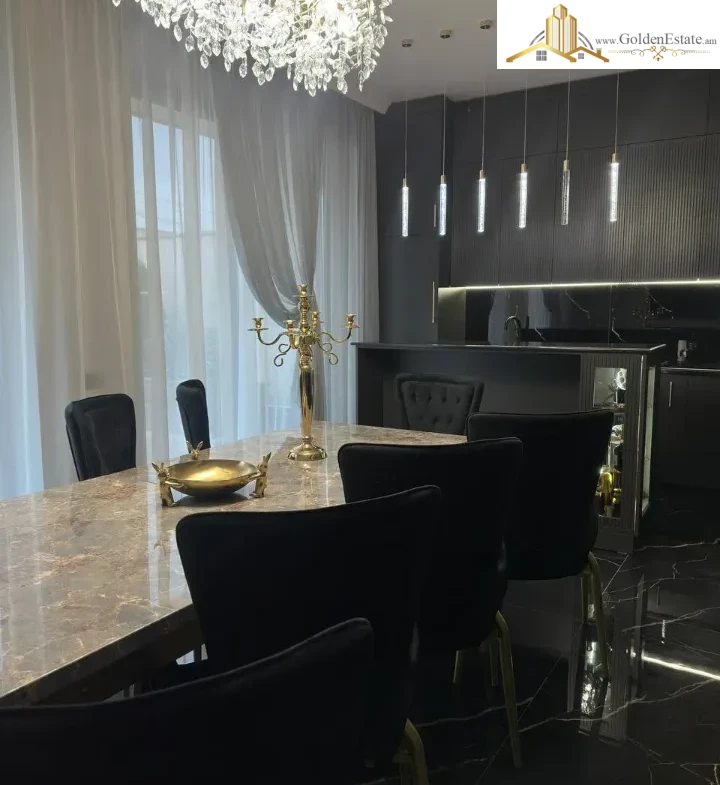 Չորս հարկանի թաունհաուզ Բագրևանդի 18-րդ փողոցում Նոր Նորքում, 294 քմ, 205 քմ հողի վրա