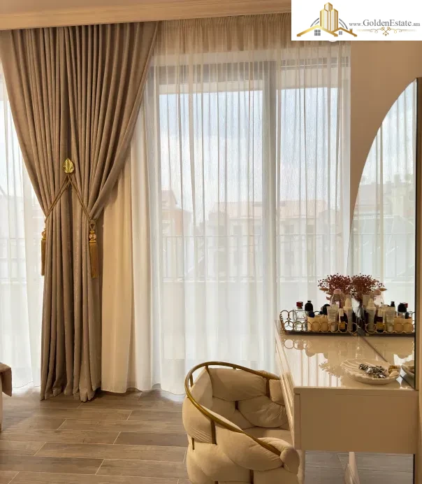 Չորս հարկանի թաունհաուզ Բագրևանդի 18-րդ փողոցում Նոր Նորքում, 294 քմ, 205 քմ հողի վրա