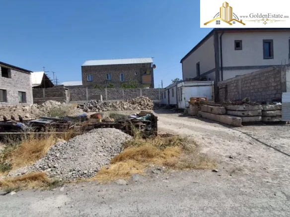 Հողատարածք բնակելի շինությունների համար Սիլիկյան 13-րդ փողոցում Աջափնյակում, 400 քմ