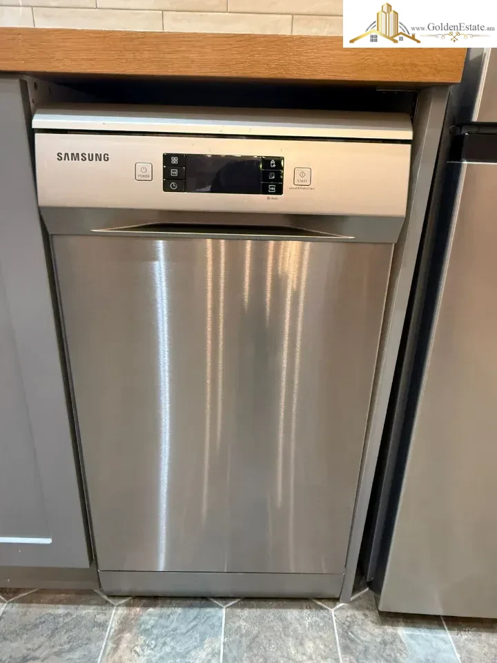 2 սենյականոց բնակարան նորակառույց շենքում Արզումանյան փողոցում Աջափնյակում, 40 քմ, 10/12 հարկ