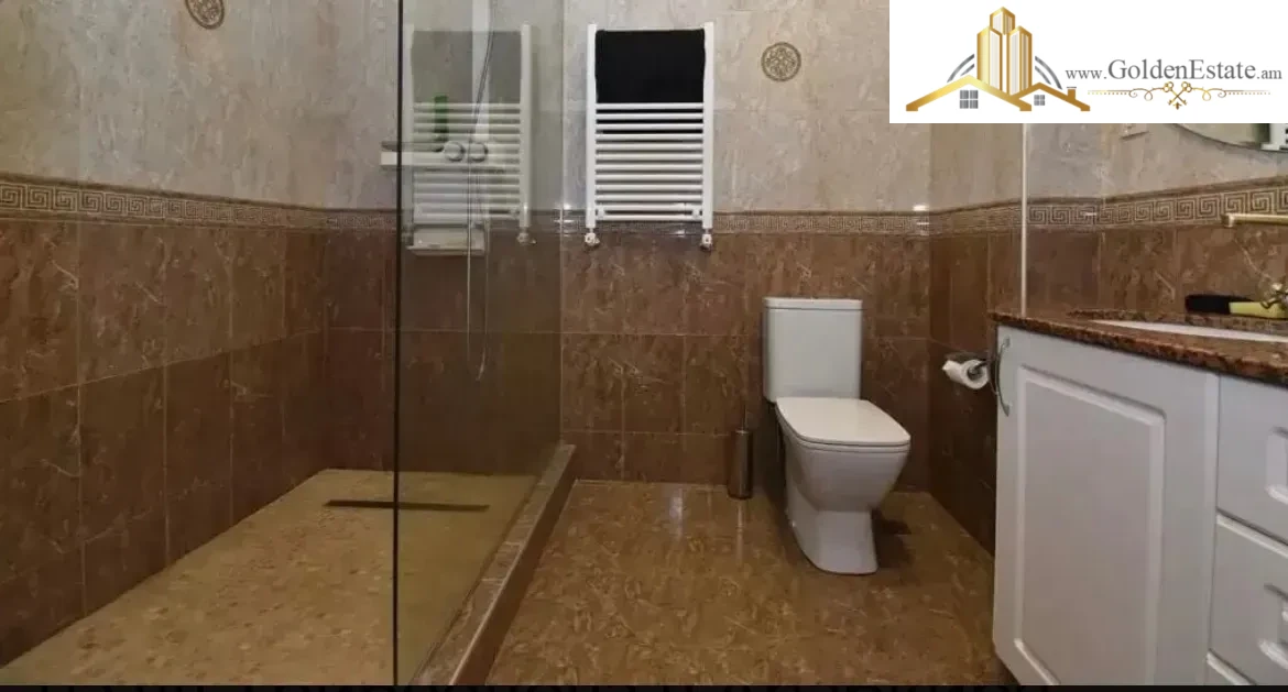 3 սենյականոց բնակարան նորակառույց շենքում Գրիբոյեդովի փողոցում Արաբկիրում, 116 քմ, 11/16 հարկ