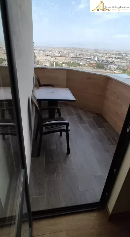 3 սենյականոց բնակարան նորակառույց շենքում Գրիբոյեդովի փողոցում Արաբկիրում, 116 քմ, 11/16 հարկ