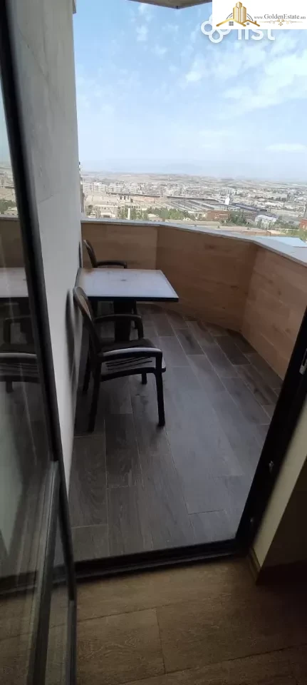 3 սենյականոց բնակարան նորակառույց շենքում Գրիբոյեդովի փողոցում Արաբկիրում, 116 քմ, 11/16 հարկ