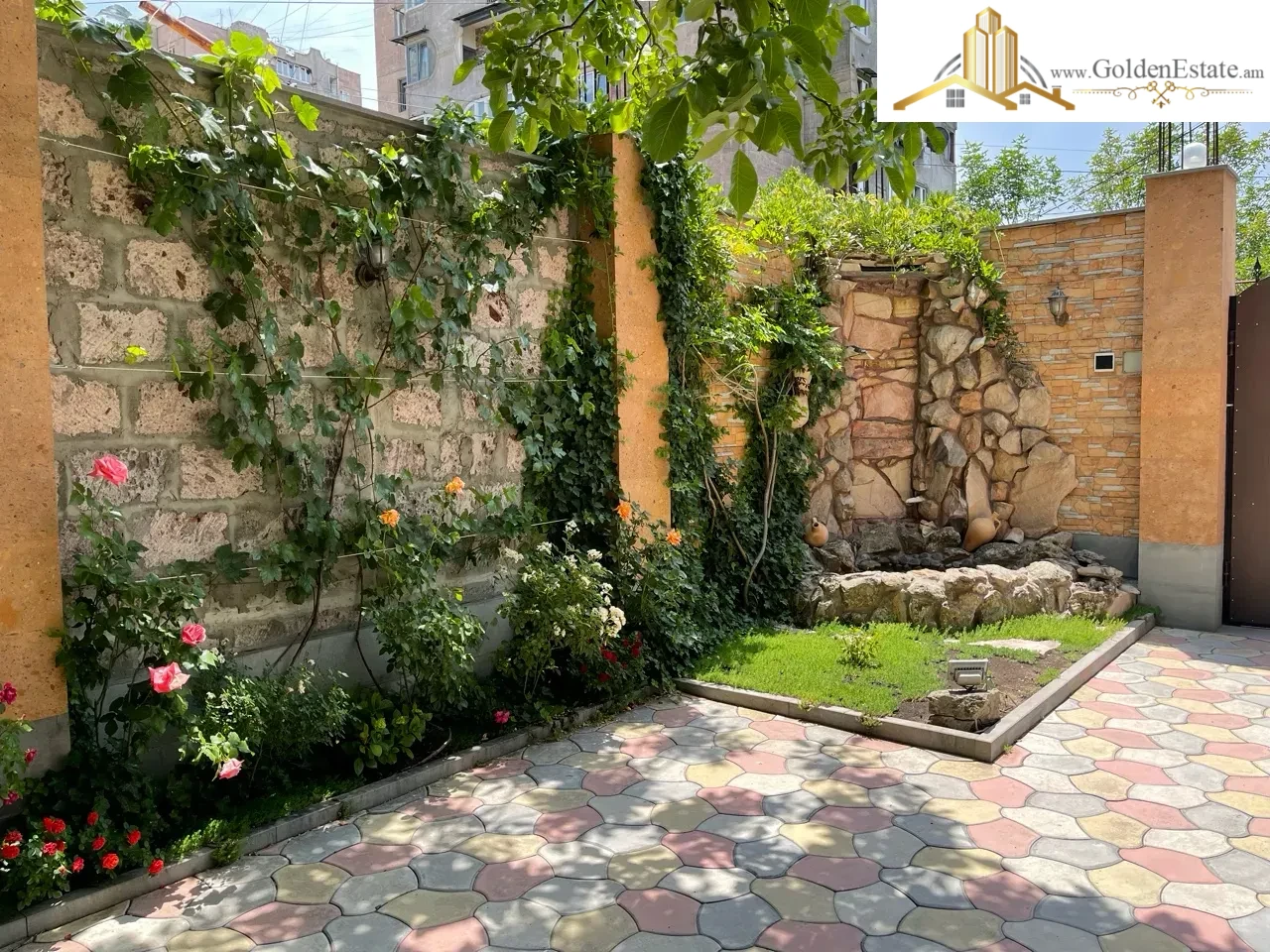 Հողատարածք հասարակական շինությունների համար Դավթաշեն 1-ին թաղամասում Դավթաշենում, 256 քմ