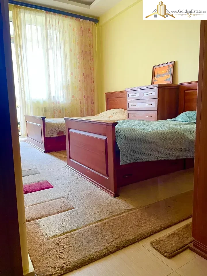 3 սենյականոց բնակարան նորակառույց շենքում Վիկտոր Համբարձումյան փողոցում Արաբկիրում, 120 քմ