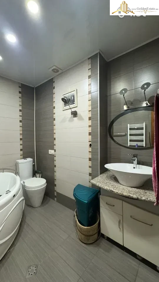 3 սենյականոց բնակարան նորակառույց շենքում Վիկտոր Համբարձումյան փողոցում Արաբկիրում, 120 քմ