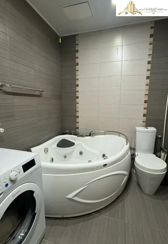 3 սենյականոց բնակարան նորակառույց շենքում Վիկտոր Համբարձումյան փողոցում Արաբկիրում, 120 քմ