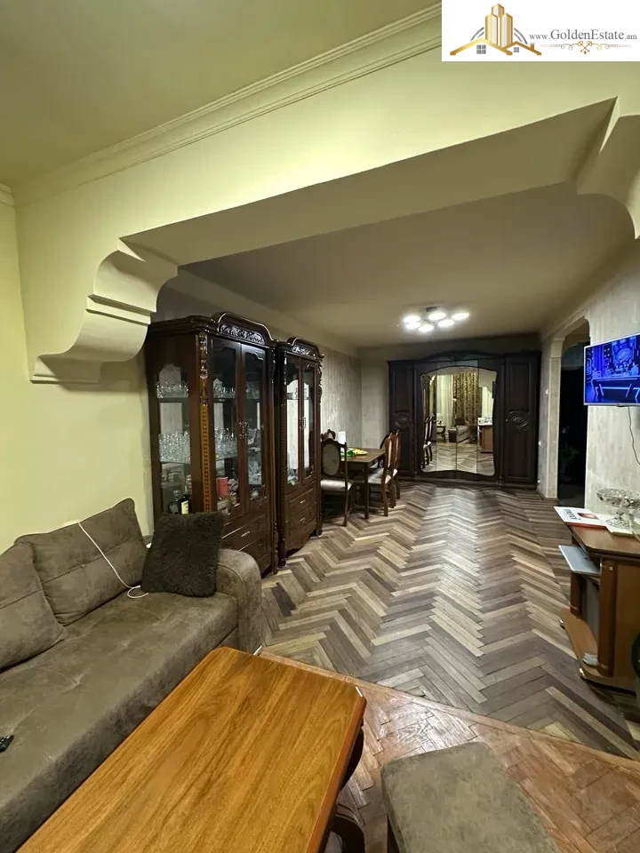 2 սենյականոց բնակարան Եղիշե Թադևոսյան փողոցում Շենգավիթում, 50 քմ, 1/4 հարկ, բարձր առաստաղներ