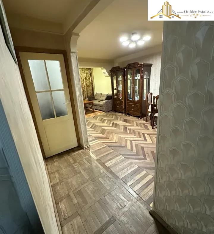 2 սենյականոց բնակարան Եղիշե Թադևոսյան փողոցում Շենգավիթում, 50 քմ, 1/4 հարկ, բարձր առաստաղներ