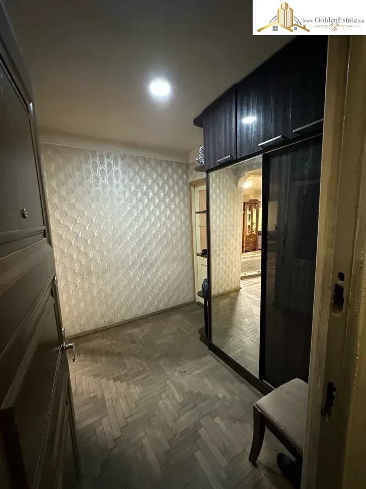 2 սենյականոց բնակարան Եղիշե Թադևոսյան փողոցում Շենգավիթում, 50 քմ, 1/4 հարկ, բարձր առաստաղներ