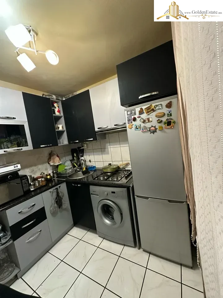 2 սենյականոց բնակարան Եղիշե Թադևոսյան փողոցում Շենգավիթում, 50 քմ, 1/4 հարկ, բարձր առաստաղներ