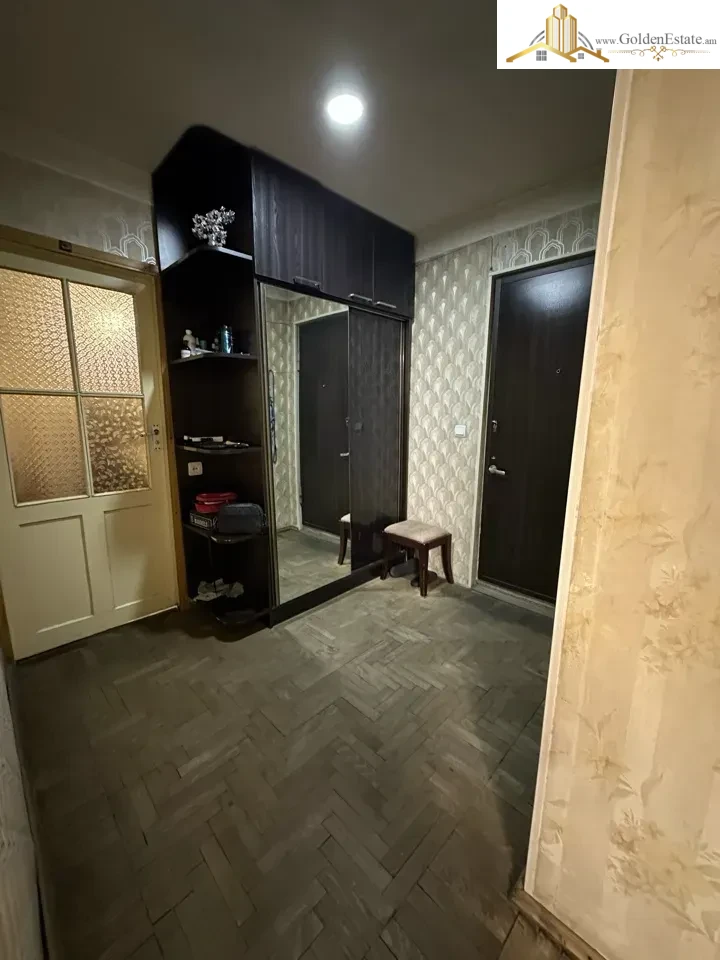 2 սենյականոց բնակարան Եղիշե Թադևոսյան փողոցում Շենգավիթում, 50 քմ, 1/4 հարկ, բարձր առաստաղներ