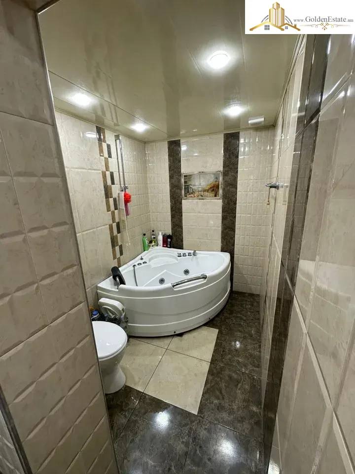 Մեկ հարկանի քարե տուն Էզրաս Հասրաթյան փողոցում Քանաքեռ-Զեյթունում, 132 քմ, 525 քմ հողի վրա