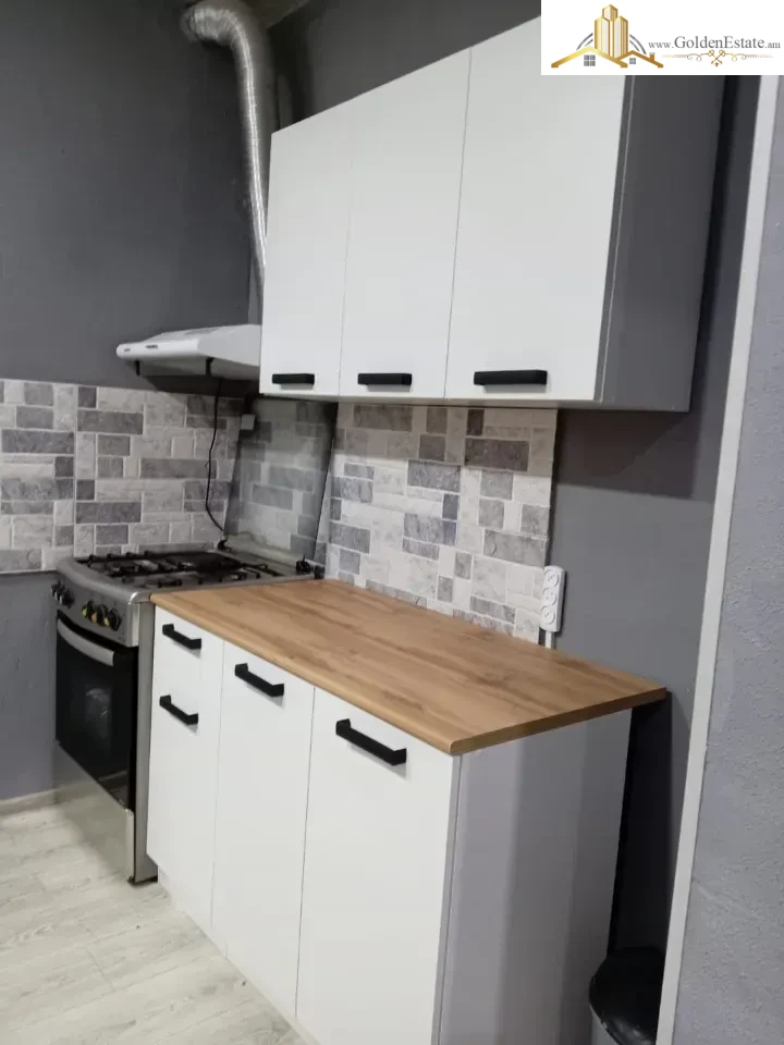 Երկու հարկանի քարե ամառանոց Խարբերդի 9-րդ փողոցում Շենգավիթում, 80 քմ, 200 քմ հողի վրա