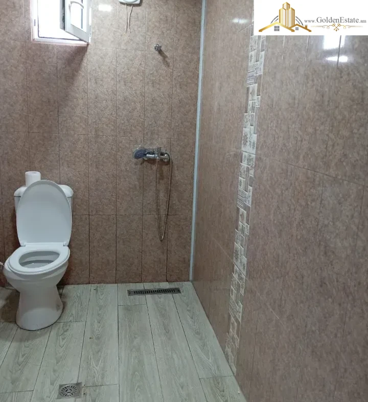 Երկու հարկանի քարե ամառանոց Խարբերդի 9-րդ փողոցում Շենգավիթում, 80 քմ, 200 քմ հողի վրա