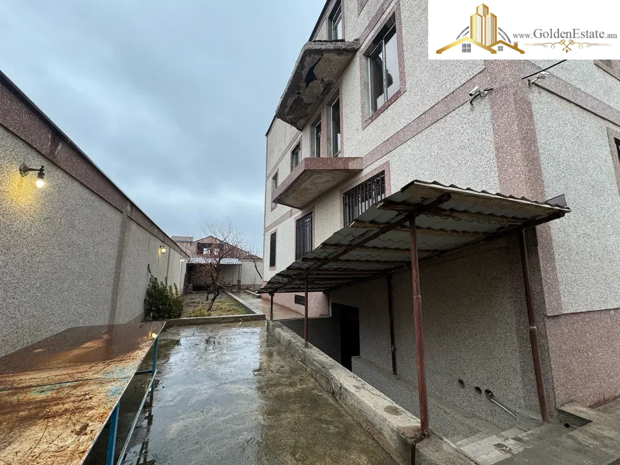 Երեք հարկանի քարե տուն Մալաթիա-Սեբաստիայում, 890 քմ, 880 քմ հողի վրա, 3+ սանհանգույց