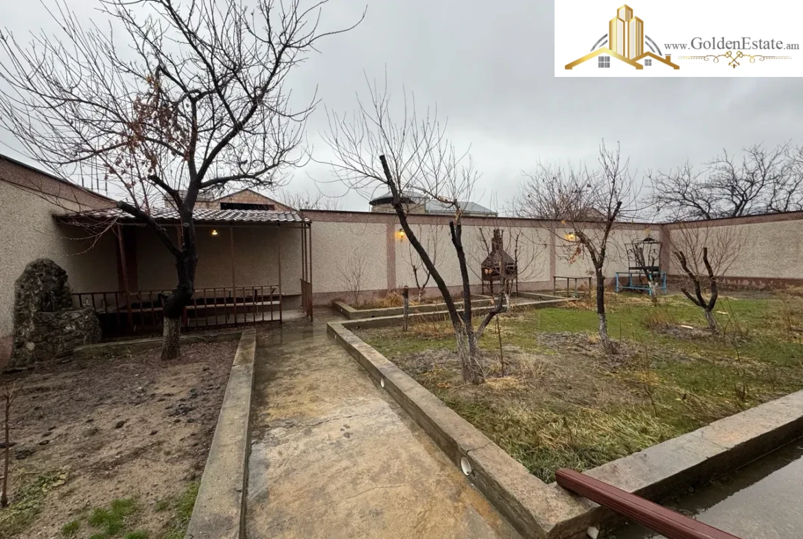 Երեք հարկանի քարե տուն Մալաթիա-Սեբաստիայում, 890 քմ, 880 քմ հողի վրա, 3+ սանհանգույց