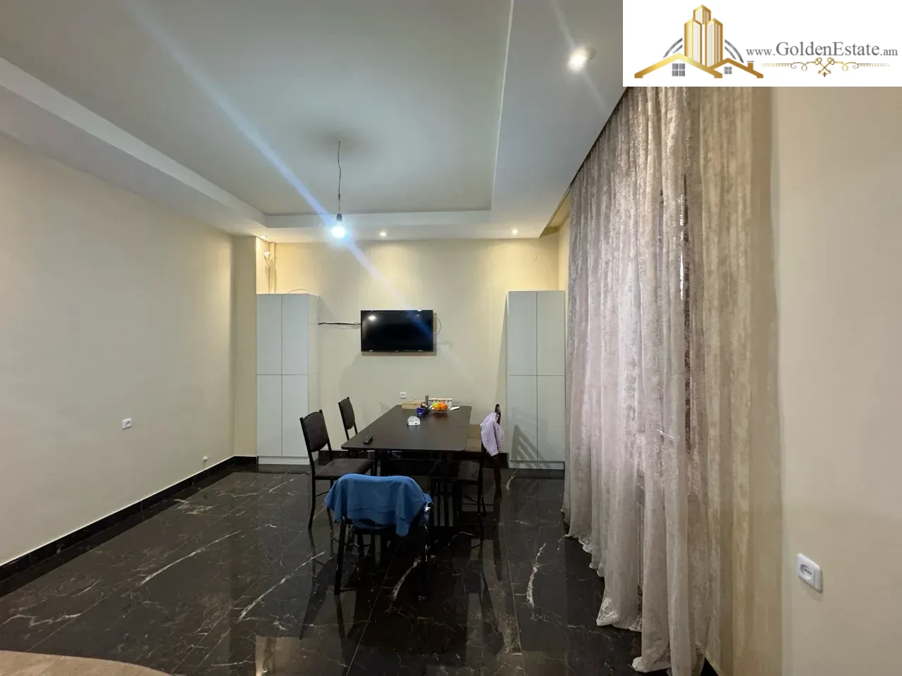 Երեք հարկանի քարե տուն Մալաթիա-Սեբաստիայում, 890 քմ, 880 քմ հողի վրա, 3+ սանհանգույց