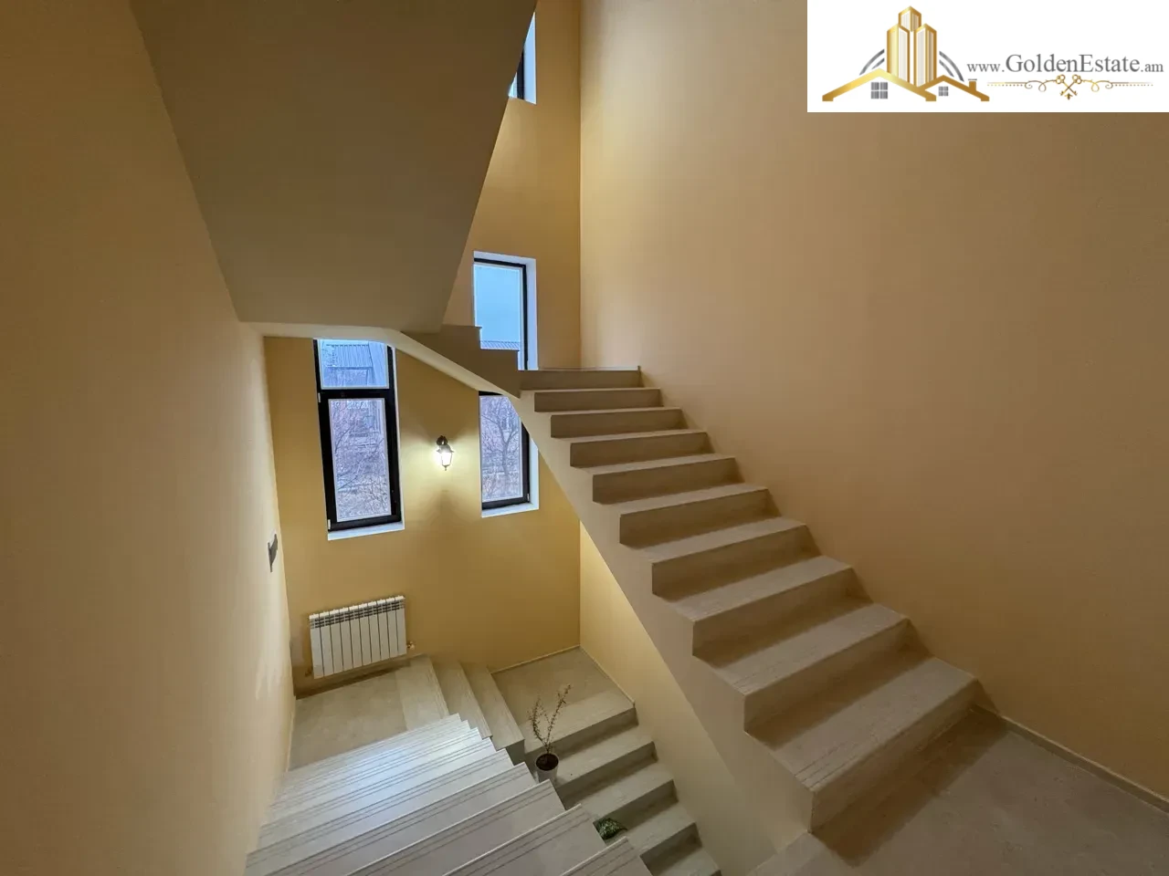 Երեք հարկանի քարե տուն Մալաթիա-Սեբաստիայում, 890 քմ, 880 քմ հողի վրա, 3+ սանհանգույց