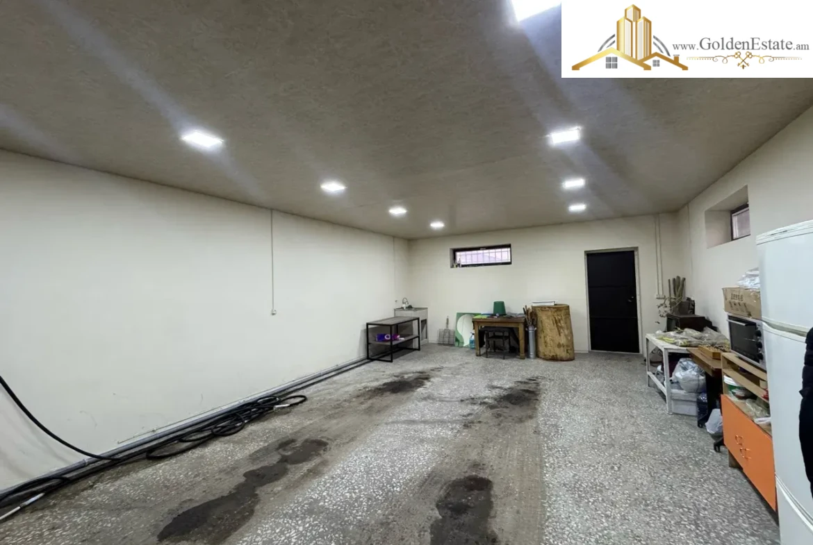 Երեք հարկանի քարե տուն Մալաթիա-Սեբաստիայում, 890 քմ, 880 քմ հողի վրա, 3+ սանհանգույց