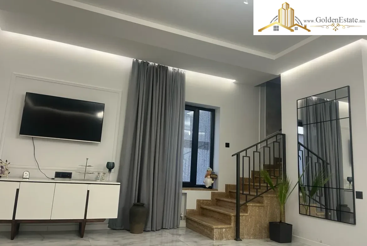 Երկու հարկանի քարե տուն Բագրևանդի 17-րդ փողոցում Նոր Նորքում, 180 քմ, 390 քմ հողի վրա, 2 սանհանգույց