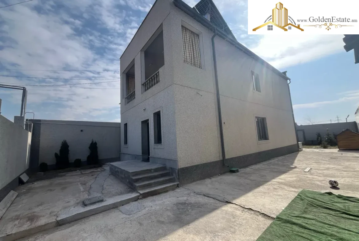 Երկու հարկանի քարե տուն Բագրևանդի 17-րդ փողոցում Նոր Նորքում, 180 քմ, 390 քմ հողի վրա, 2 սանհանգույց