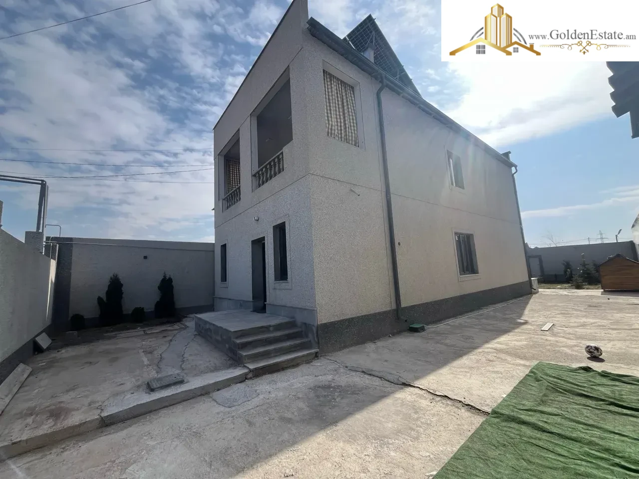 Երկու հարկանի քարե տուն Բագրևանդի 17-րդ փողոցում Նոր Նորքում, 180 քմ, 390 քմ հողի վրա, 2 սանհանգույց