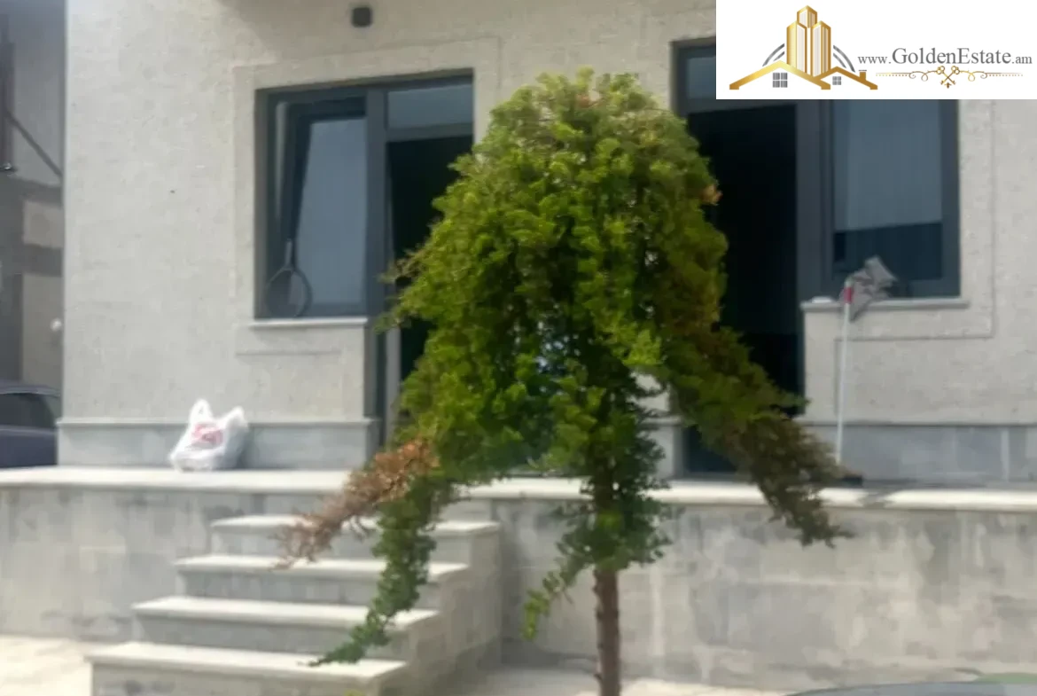 Երկու հարկանի քարե տուն Բագրևանդի 17-րդ փողոցում Նոր Նորքում, 180 քմ, 390 քմ հողի վրա, 2 սանհանգույց