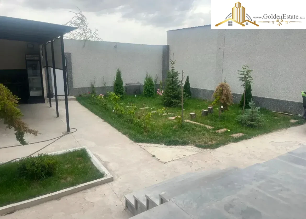 Երկու հարկանի քարե տուն Բագրևանդի 17-րդ փողոցում Նոր Նորքում, 180 քմ, 390 քմ հողի վրա, 2 սանհանգույց