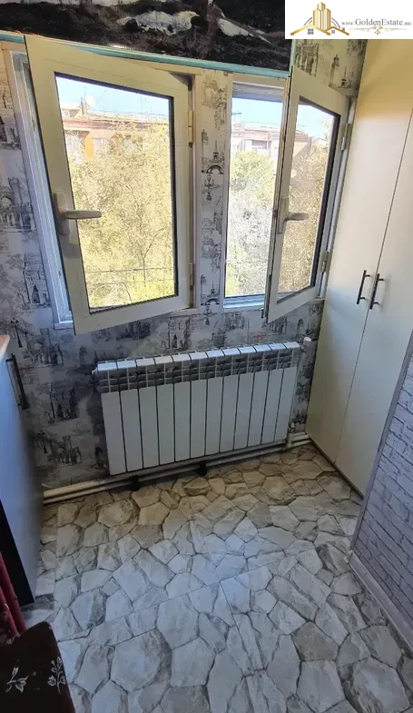 2 սենյականոց բնակարան Կոմիտասի պողոտայում Արաբկիրում, 50 քմ, բարձր առաստաղներ, քարե շենք