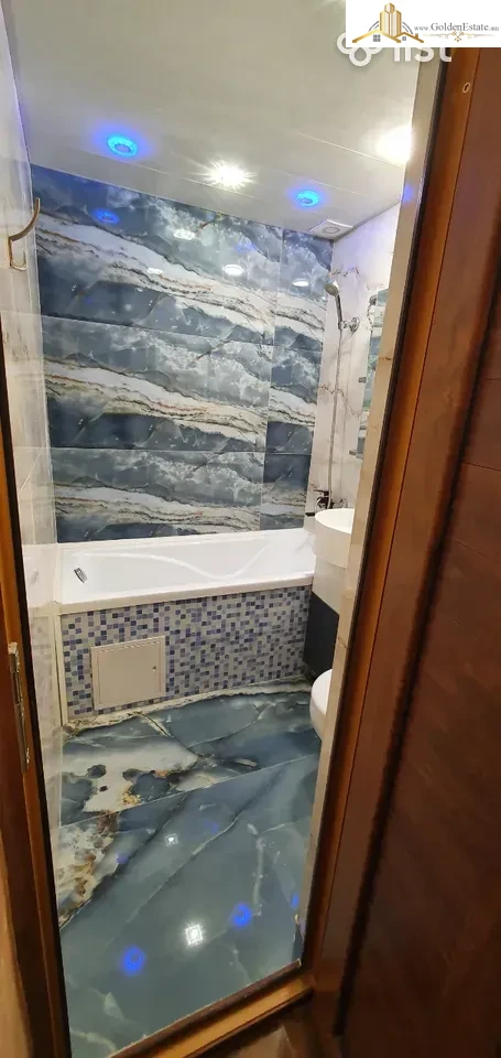 2 սենյականոց բնակարան Կոմիտասի պողոտայում Արաբկիրում, 50 քմ, բարձր առաստաղներ, քարե շենք