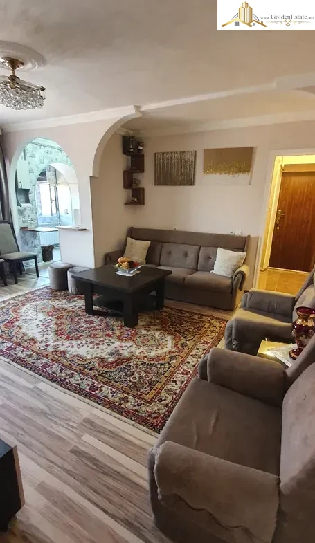 2 սենյականոց բնակարան Կոմիտասի պողոտայում Արաբկիրում, 50 քմ, բարձր առաստաղներ, քարե շենք