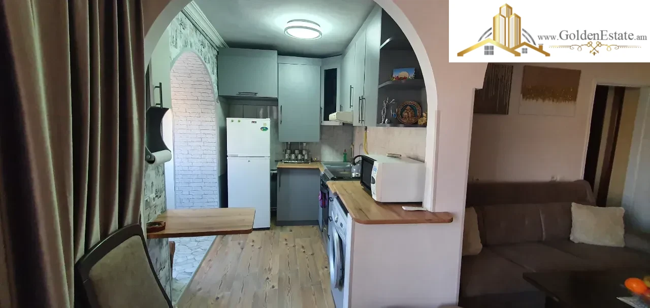 2 սենյականոց բնակարան Կոմիտասի պողոտայում Արաբկիրում, 50 քմ, բարձր առաստաղներ, քարե շենք