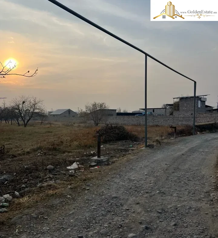 Գյուղատնտեսական հողատարածք Ներքին Չարբախ 3-րդ փողոց 1-ին նրբանցքում Շենգավիթում, 1,000 քմ