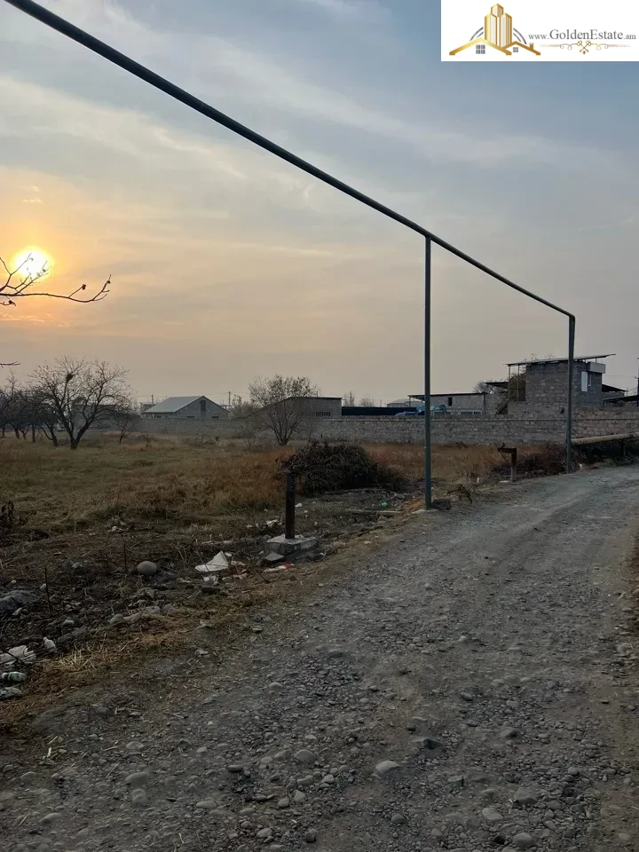 Գյուղատնտեսական հողատարածք Ներքին Չարբախ 3-րդ փողոց 1-ին նրբանցքում Շենգավիթում, 1,000 քմ