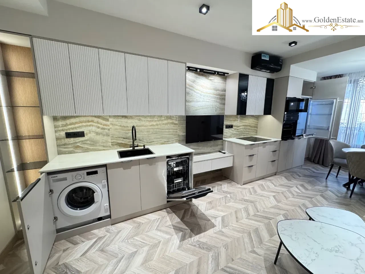 3 սենյականոց բնակարան Օրբելի եղբայրների փողոցում կենտրոնում, 47 քմ, 4/8 հարկ, բարձր առաստաղներ