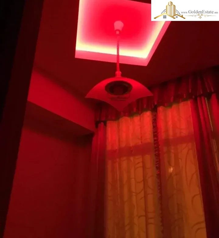 2 սենյականոց բնակարան Կիևյան փողոցի 1-ին նրբանցքում Արաբկիրում, 40 քմ, 2/5 հարկ, բարձր առաստաղներ