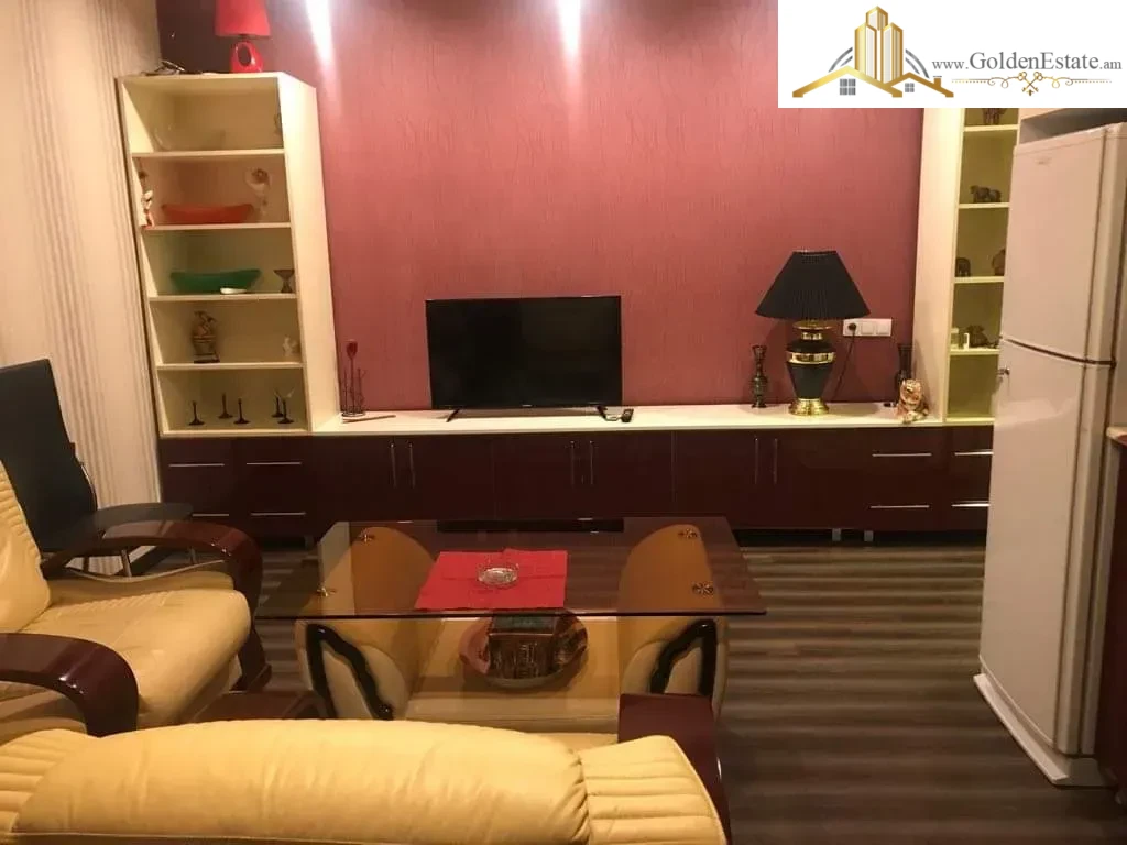 2 սենյականոց բնակարան Կիևյան փողոցի 1-ին նրբանցքում Արաբկիրում, 40 քմ, 2/5 հարկ, բարձր առաստաղներ