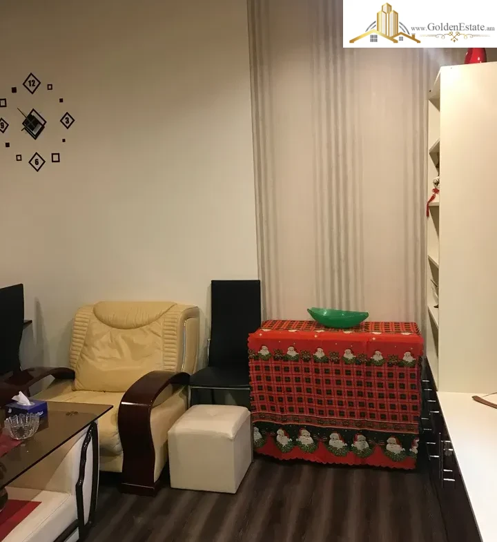 2 սենյականոց բնակարան Կիևյան փողոցի 1-ին նրբանցքում Արաբկիրում, 40 քմ, 2/5 հարկ, բարձր առաստաղներ