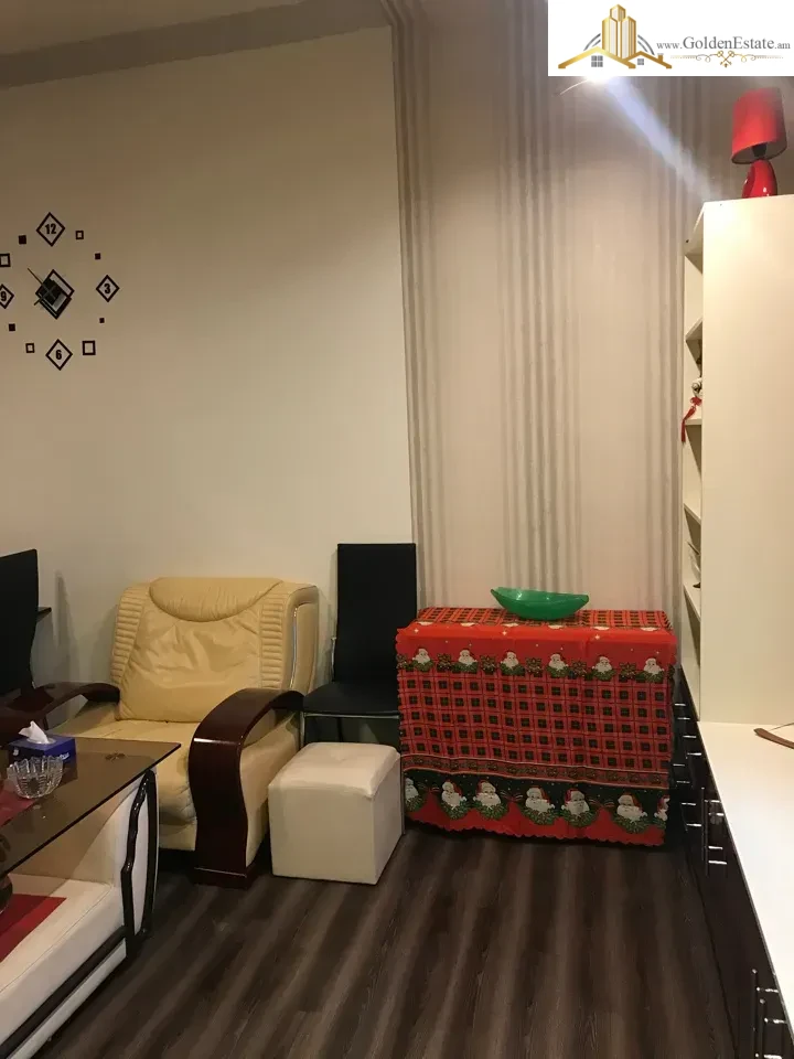 2 սենյականոց բնակարան Կիևյան փողոցի 1-ին նրբանցքում Արաբկիրում, 40 քմ, 2/5 հարկ, բարձր առաստաղներ